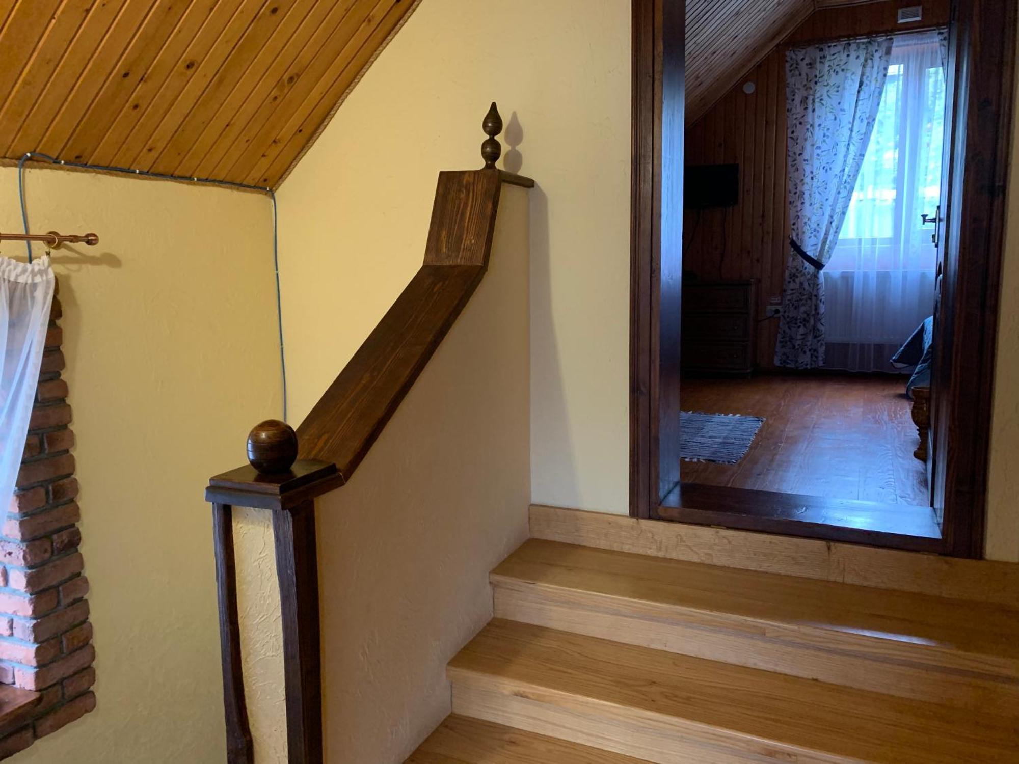 Dereviy Villa ยาเรมชา ภายนอก รูปภาพ